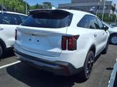 Thumbnail of 2024 Glacial White Pearl Kia Sorento