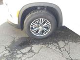 Thumbnail of 2025 Summit White Chevrolet Traverse