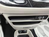 Thumbnail of 2018 Brilliant Black Crystal Pearlcoat Chrysler Pacifica
