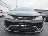 Thumbnail of 2018 Brilliant Black Crystal Pearlcoat Chrysler Pacifica