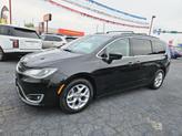 Thumbnail of 2018 Brilliant Black Crystal Pearlcoat Chrysler Pacifica