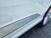 Thumbnail of 2018 Glacier White Metallic Audi Q7