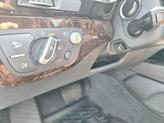 Thumbnail of 2018 Glacier White Metallic Audi Q7