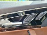 Thumbnail of 2018 Glacier White Metallic Audi Q7