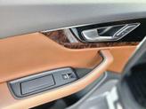 Thumbnail of 2018 Glacier White Metallic Audi Q7