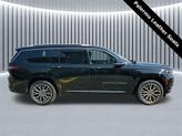 Thumbnail of 2022 Diamond Black Crystal Pearlcoat Jeep Grand Cherokee L