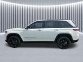 Thumbnail of 2022 Bright White Clearcoat Jeep Grand Cherokee