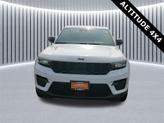 Thumbnail of 2022 Bright White Clearcoat Jeep Grand Cherokee