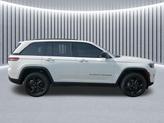 Thumbnail of 2022 Bright White Clearcoat Jeep Grand Cherokee