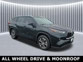 Thumbnail of 2021 Midnight Black Metallic Toyota Highlander