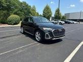 Photo of 2022 Mythos Black Metallic Audi Q5