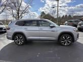 Thumbnail of 2024 Silver Mist Metallic Volkswagen Atlas