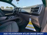 Thumbnail of 2025 Avocado Green Pearl Volkswagen Atlas
