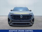 Thumbnail of 2025 Avocado Green Pearl Volkswagen Atlas