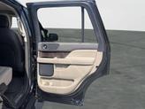 Thumbnail of 2024 Infinite Black Metallic Clearcoat Lincoln Navigator