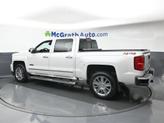 Thumbnail of 2018 Iridescent Pearl Tricoat Chevrolet Silverado 1500