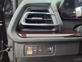 Thumbnail of 2025 Mosaic Black Metallic Chevrolet Traverse