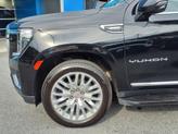 Thumbnail of 2023 Onyx Black GMC Yukon