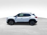 Photo of 2026 Summit White Chevrolet Trailblazer