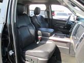 Thumbnail of 2016 Brilliant Black Crystal Pearlcoat RAM 1500