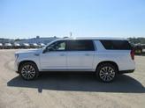 Thumbnail of 2025 White Frost Tri-Coat GMC Yukon XL