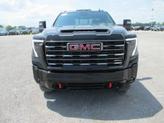 Thumbnail of 2025 Onyx Black GMC Sierra 2500