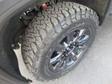Thumbnail of 2024 Summit White GMC Sierra 2500
