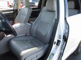 Thumbnail of 2017 Blizzard Pearl Toyota Highlander