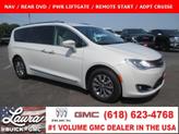 Photo of 2019 Luxury White Pearlcoat Chrysler Pacifica