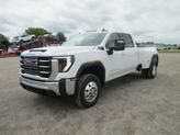 Thumbnail of 2025 Summit White GMC Sierra 3500