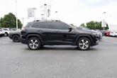 Thumbnail of 2022 Diamond Black Crystal Pearlcoat Jeep Cherokee