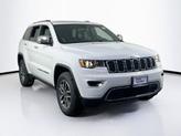 Thumbnail of 2022 Bright White Clearcoat Jeep Grand Cherokee