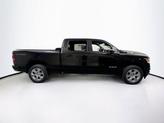 Thumbnail of 2022 Diamond Black Crystal Pearlcoat RAM 1500
