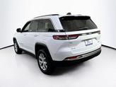Thumbnail of 2022 Bright White Clearcoat Jeep Grand Cherokee