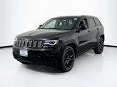 Photo of 2022 Diamond Black Crystal Pearlcoat Jeep Grand Cherokee