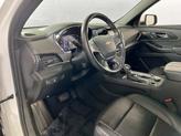 Thumbnail of 2022 Iridescent Pearl Tricoat Chevrolet Traverse