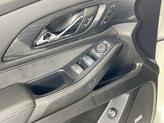 Thumbnail of 2022 Iridescent Pearl Tricoat Chevrolet Traverse