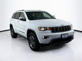Thumbnail of 2022 Bright White Clearcoat Jeep Grand Cherokee