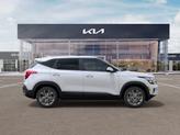 Thumbnail of 2025 Snow White Pearl Kia Seltos