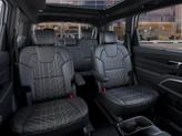 Thumbnail of 2025 Glacial White Pearl Kia Telluride