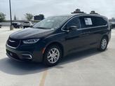 Thumbnail of 2023 Brilliant Black Crystal Pearlcoat Chrysler Pacifica
