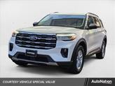 Photo of 2025 Star White Metallic Tri-Coat Ford Explorer