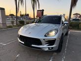 Thumbnail of 2017 Rhodium Silver Metallic Porsche Macan