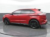 Thumbnail of 2022 Rapid Red Metallic Tinted Clearcoat Ford Edge
