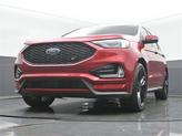 Thumbnail of 2022 Rapid Red Metallic Tinted Clearcoat Ford Edge