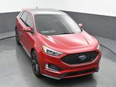 Thumbnail of 2022 Rapid Red Metallic Tinted Clearcoat Ford Edge