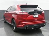 Thumbnail of 2022 Rapid Red Metallic Tinted Clearcoat Ford Edge