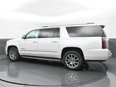 Thumbnail of 2019 White Frost Tricoat GMC Yukon XL