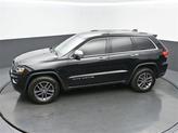 Thumbnail of 2018 Diamond Black Crystal Pearlcoat Jeep Grand Cherokee