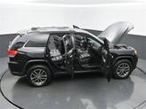 Thumbnail of 2018 Diamond Black Crystal Pearlcoat Jeep Grand Cherokee